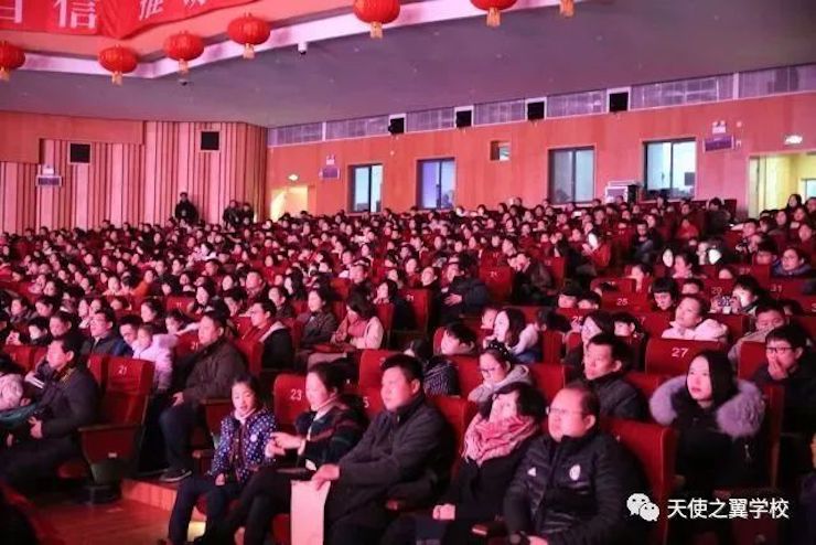 【报道】宿州市首届国际钢琴大师音乐会暨壹定发艺术家宋思衡多媒体音乐会圆满成功。诤悠担