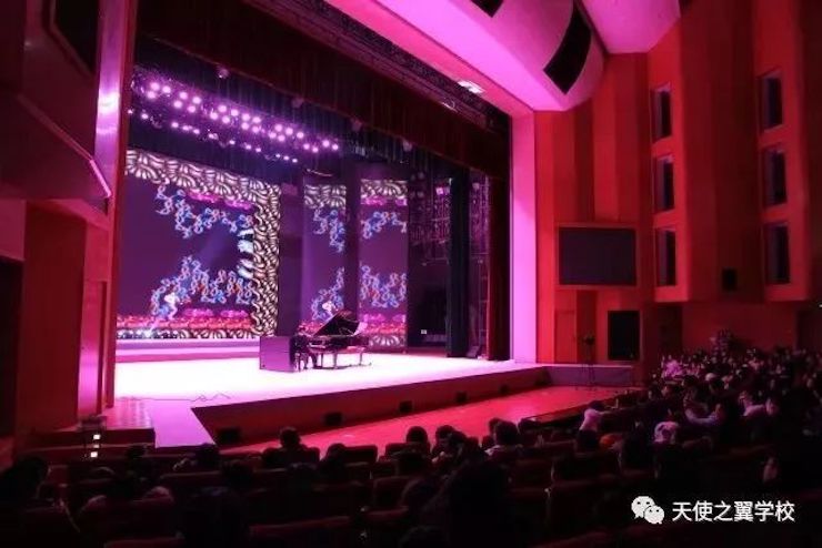 【报道】宿州市首届国际钢琴大师音乐会暨壹定发艺术家宋思衡多媒体音乐会圆满成功。诤悠担